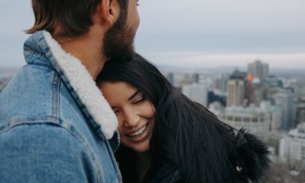 7 Signs of an Emotionally Secure Partner